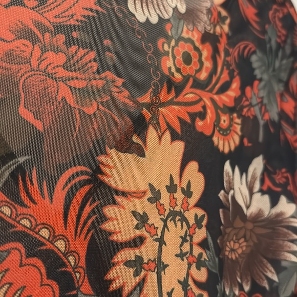 Like New Babydoll Top - Picture 6 of 6